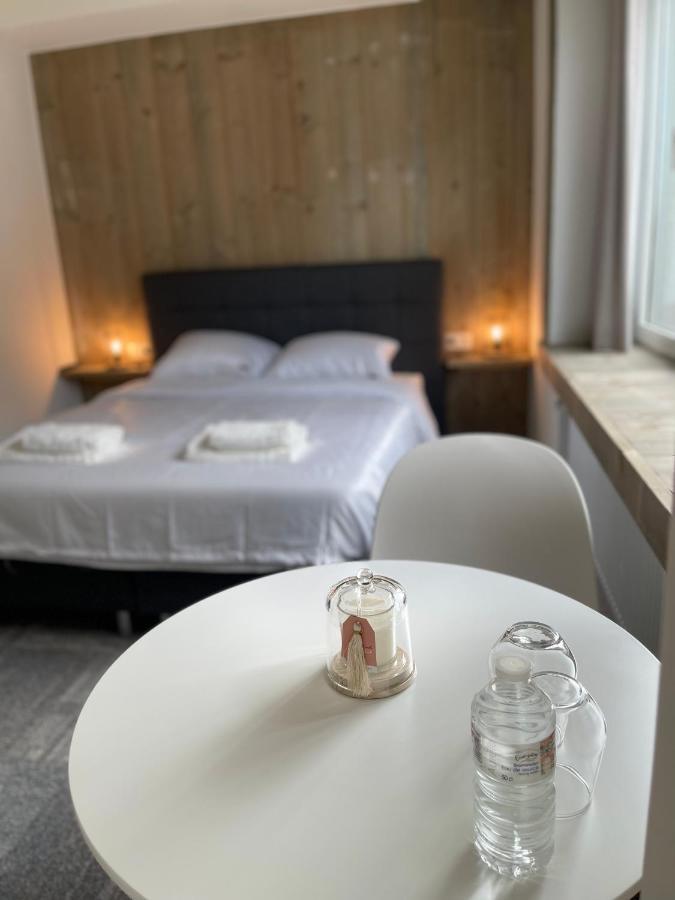 Mooie Kamer In Centrum Brugge Met Badkamer 외부 사진