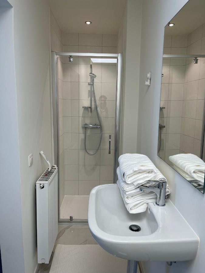 Mooie Kamer In Centrum Brugge Met Badkamer 외부 사진