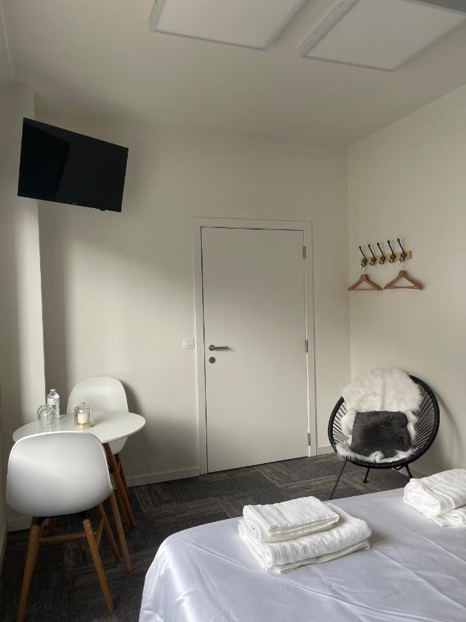 Mooie Kamer In Centrum Brugge Met Badkamer 외부 사진