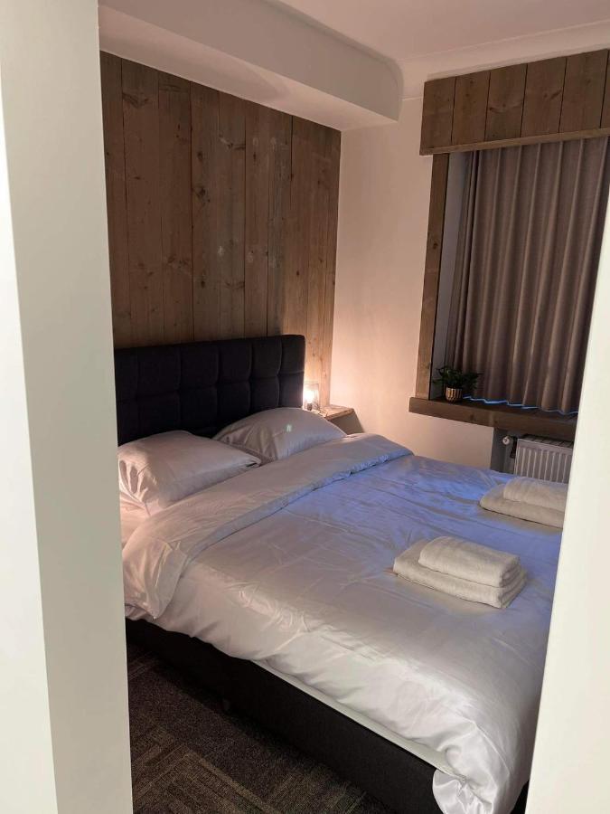 Mooie Kamer In Centrum Brugge Met Badkamer 외부 사진